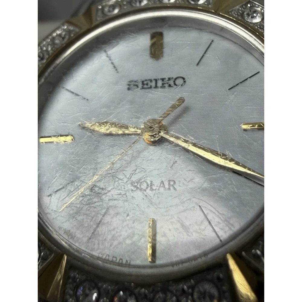 Scratched Seiko V117-0AN0 Working Ladies Solar MOP Watch 25MM 7